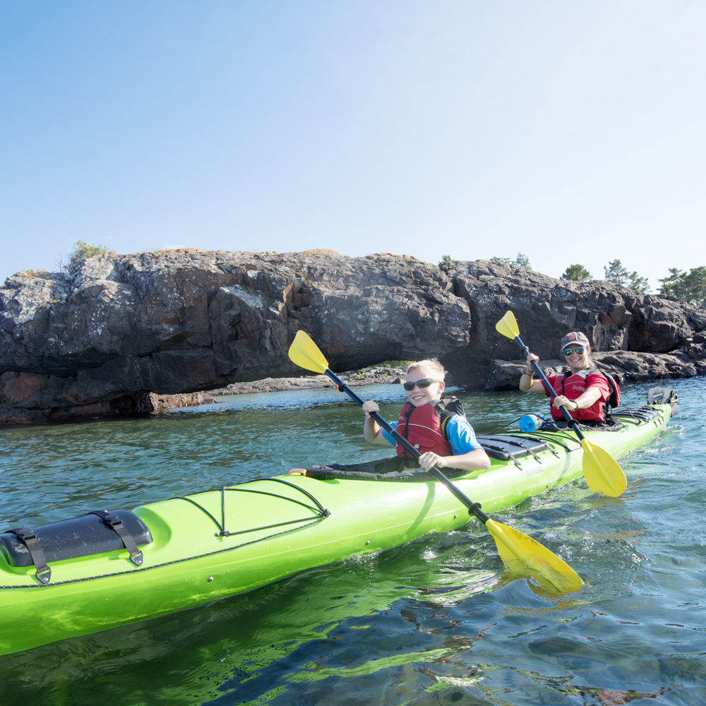 upper peninsula kayak tours